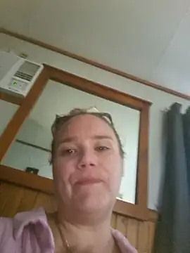 Off the Lesh online show from November 8, 2025, 7:08 am