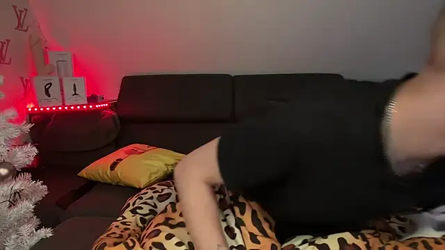 Cookieboy88 online show from November 12, 2025, 4:02 am