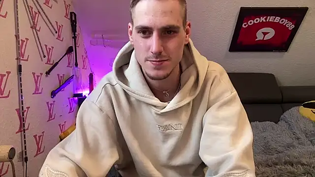 Cookieboy88 online show from April 9, 2026, 5:18 pm