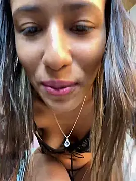 Snapshot of Valentinabaker chatting on January 10, 2025, 12:47 pm Valentinabaker online show from January 10, 2025, 12:47 pm