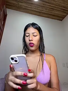 Snapshot of Valentinabaker chatting on February 5, 2025, 9:04 am Valentinabaker online show from February 5, 2025, 9:04 am