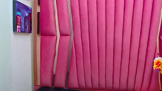 Cameron cutte online show from January 7, 2025, 3:03 am