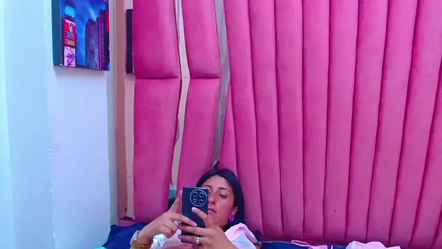 Cameron cutte online show from February 8, 2025, 6:12 am