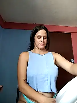 Catalinacandela online show from March 6, 2025, 7:43 pm