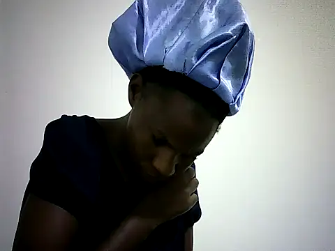 Pierra77 online show from October 4, 2025, 7:28 am