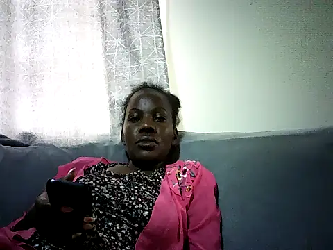 Snapshot of Pierra77 chatting on July 20, 2026, 10:18 am Pierra77 online show from July 20, 2026, 10:18 am
