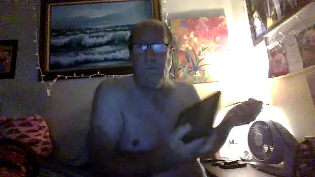 hornyrich69 online show from December 8, 2024, 3:02 pm
