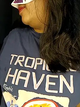 Loveshash1 online show from October 31, 2025, 10:49 am