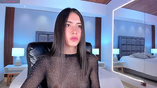 Emmaa Robertss online show from December 13, 2024, 11:55 am