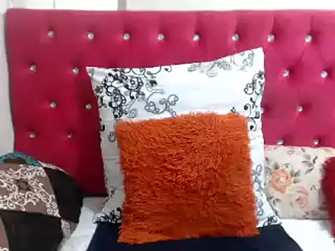 FreakyAngel3X online show from February 17, 2025, 7:31 pm