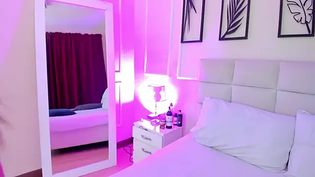 Snapshot of Alisa__walker chatting on January 13, 2025, 7:21 pm Alisa walker online show from January 13, 2025, 7:21 pm