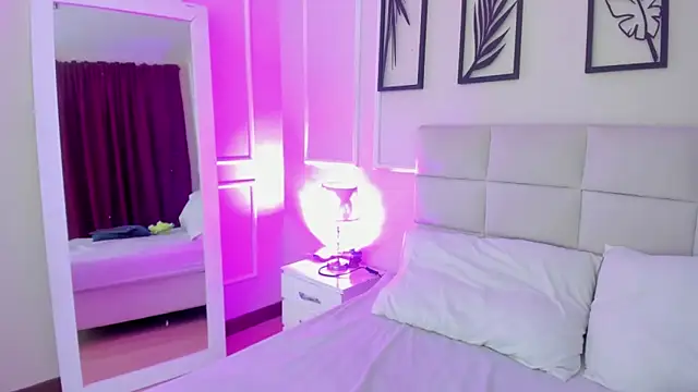 Snapshot of Alisa__walker chatting on January 30, 2025, 11:13 pm Alisa walker online show from January 30, 2025, 11:13 pm