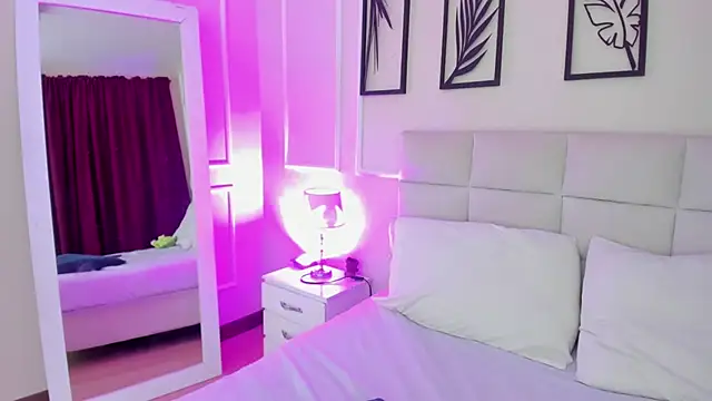 Snapshot of Alisa__walker chatting on February 3, 2025, 7:10 pm Alisa walker online show from February 3, 2025, 7:10 pm