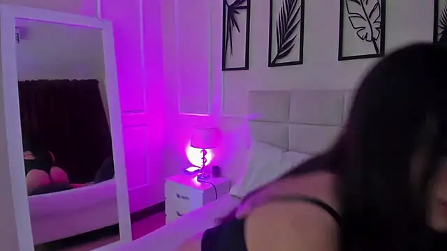 Snapshot of Alisa__walker chatting on February 11, 2025, 8:10 pm Alisa walker online show from February 11, 2025, 8:10 pm