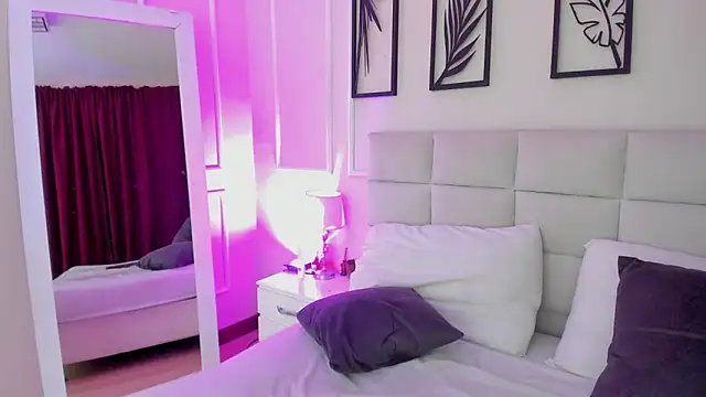 Snapshot of Alisa__walker chatting on March 18, 2025, 6:15 pm Alisa walker online show from March 18, 2025, 6:15 pm