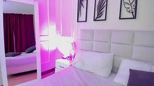 Snapshot of Alisa__walker chatting on March 21, 2025, 11:23 pm Alisa walker online show from March 21, 2025, 11:23 pm