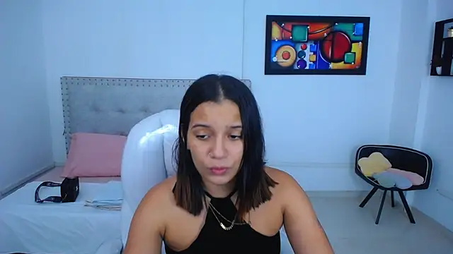Chiqui milk  online show from January 3, 2025, 7:18 pm