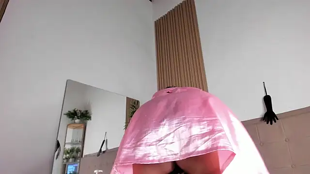 Snapshot of Natasha__Sccott chatting on March 11, 2025, 1:37 am Natasha Sccott online show from March 11, 2025, 1:37 am