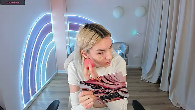 Mia Cheers online show from February 22, 2025, 1:46 pm