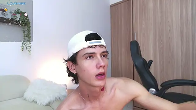 badboy one  online show from September 29, 2025, 8:35 pm