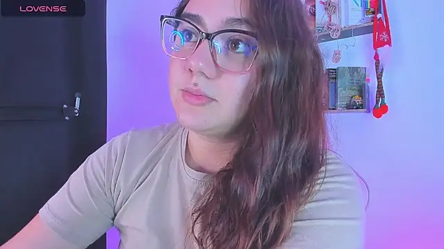 isarhodes  online show from December 18, 2024, 10:13 pm