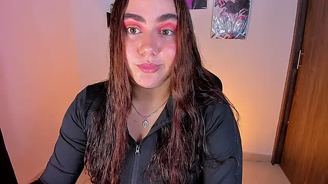 isarhodes  online show from November 9, 2025, 10:19 pm