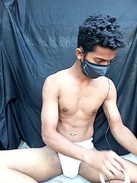 curlyhairboy  online show from March 17, 2025, 11:42 am