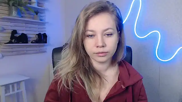 holly xglam online show from January 31, 2025, 2:26 am