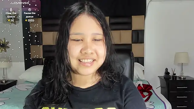 BonnyDelux online show from December 20, 2024, 3:53 pm