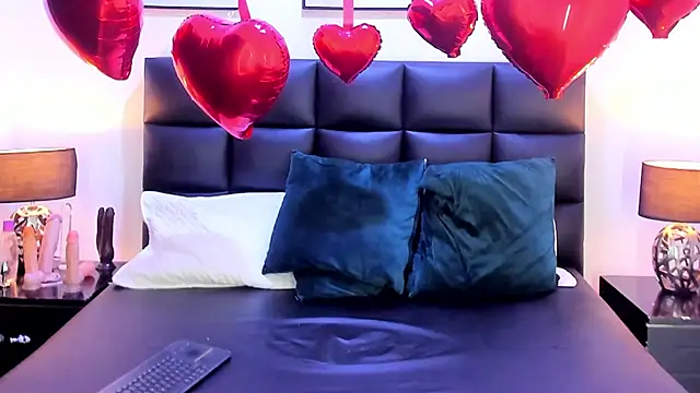 TaraCarson online show from February 14, 2025, 6:12 am