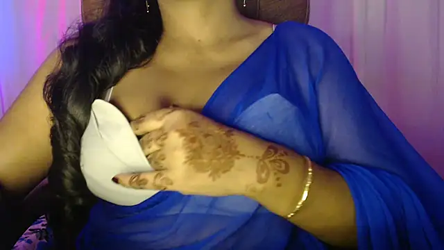 Snapshot of Prita07 chatting on October 15, 2025, 1:44 pm Prita07 online show from October 15, 2025, 1:44 pm