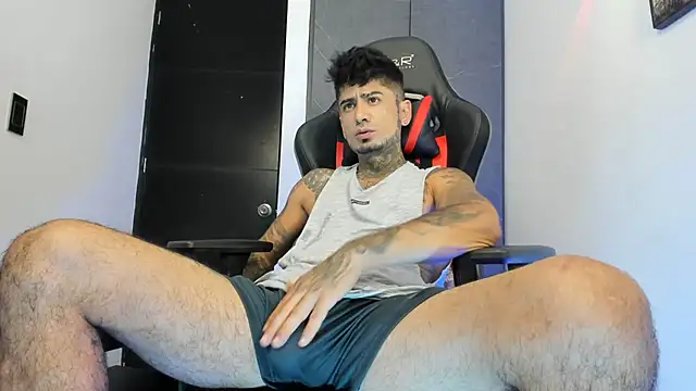 sergiio mesa27 online show from March 7, 2025, 9:38 pm