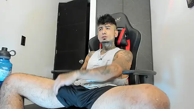 sergiio mesa27 online show from March 12, 2025, 11:22 pm