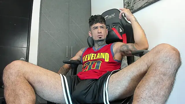 sergiio mesa27 online show from September 10, 2025, 3:56 pm