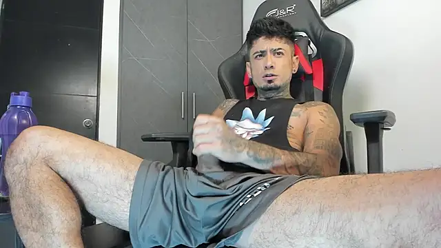 sergiio mesa27 online show from October 9, 2025, 1:58 am