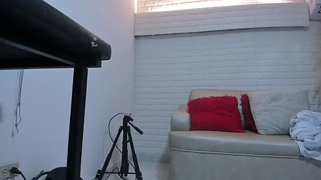 Snapshot of Lissalittlee chatting on January 29, 2025, 1:48 am Lissalittlee online show from January 29, 2025, 1:48 am