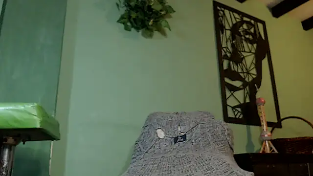 thirstymoonxx online show from January 31, 2025, 12:50 am