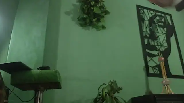 thirstymoonxx online show from September 17, 2025, 4:03 am