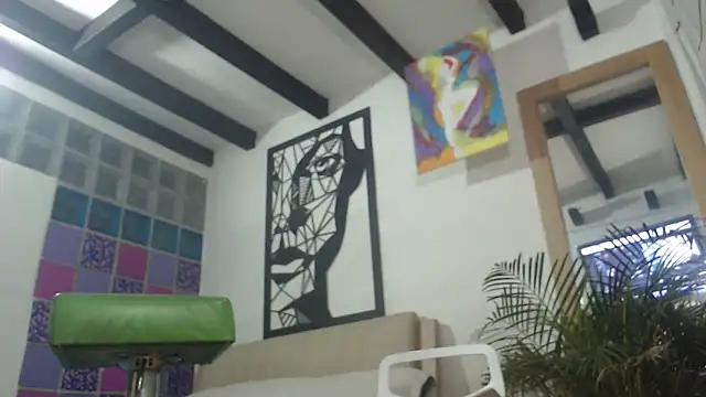 thirstymoonxx online show from May 27, 2026, 4:31 am