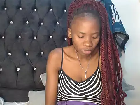 Sexyprecious01 online show from September 14, 2025, 3:00 pm