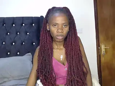 Sexyprecious01 online show from September 17, 2025, 1:13 pm