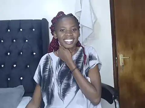 Sexyprecious01 online show from October 3, 2025, 4:31 am