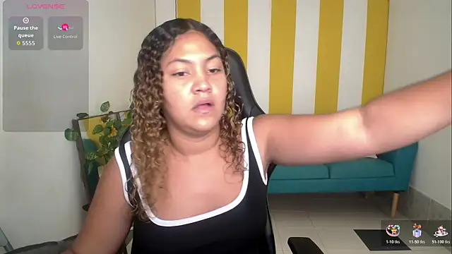 Cristal War online show from November 9, 2025, 11:03 pm