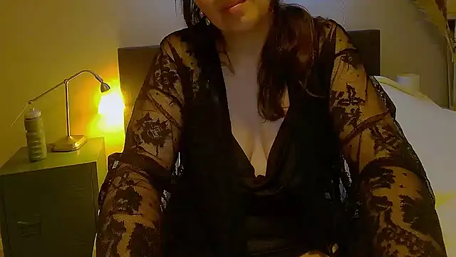 Ella Next Door online show from December 24, 2024, 9:33 pm