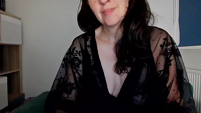 Snapshot of Ella_Next_Door chatting on July 8, 2026, 9:08 pm Ella Next Door online show from July 8, 2026, 9:08 pm