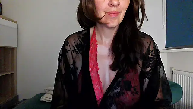 Snapshot of Ella_Next_Door chatting on July 16, 2026, 9:54 pm Ella Next Door online show from July 16, 2026, 9:54 pm