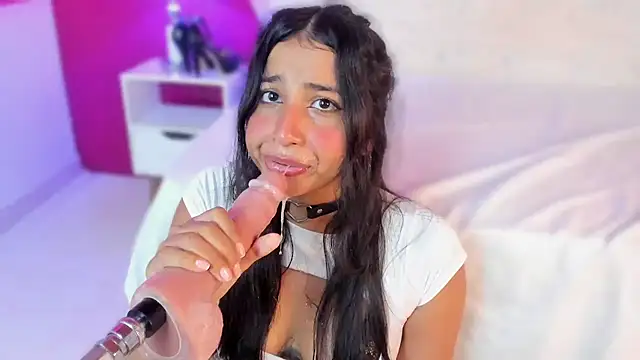 Miliaangeles online show from February 13, 2025, 6:16 pm