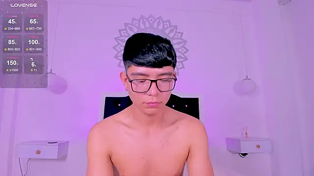 CodyTwink online show from December 14, 2025, 11:42 pm