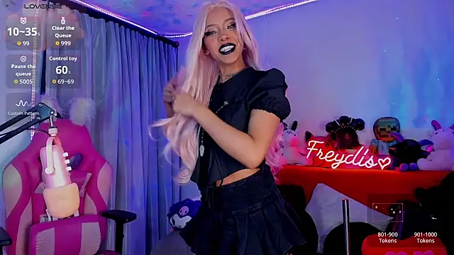 Miss freydis online show from February 14, 2026, 4:31 am