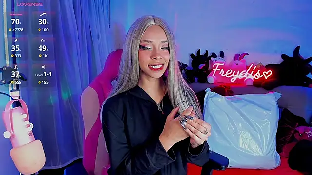 Miss freydis online show from March 26, 2026, 4:18 am